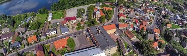 widok z lotu ptaka  miejscowości Brenno Kościol i okolica