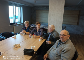 Zdjęcie przedstawiające uczestników Klubu Seniora