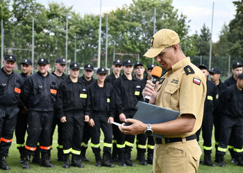 zdjęcie przedstawia uczestników zawodów 