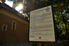 Dofinansowanie na realizację zadania „Odnowienie oznakowania zabytków architektury tworzących regionalny produkt turystyki kulturowej i krajoznawczej na szlaku „Leszczyńskie po królewsku””.