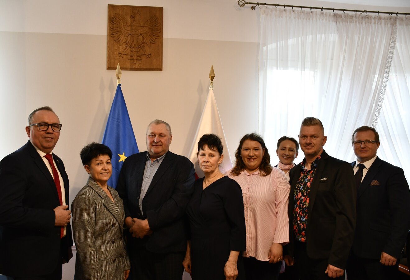 zdjecie przedstawia Wójta Gminy Wijewo, Zastępcę Wójta, Sekretarz oraz sołtysów
